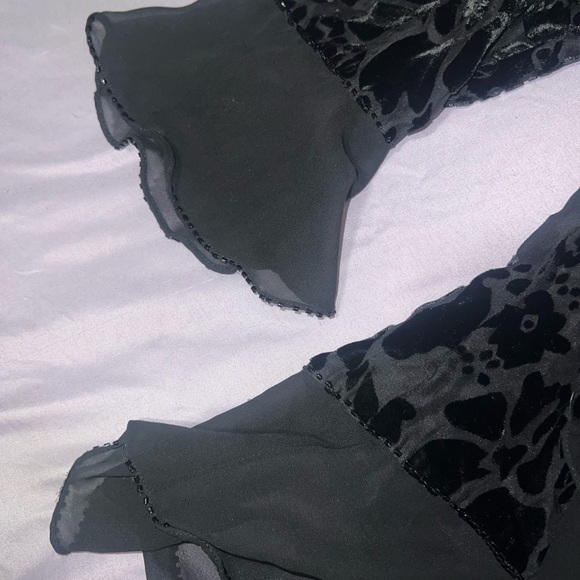 Vintage Velvet Black Floral Cardigan - Picture 4 of 9